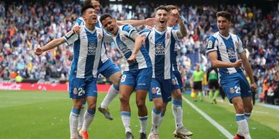 Un virus que mata… pero no a los futbolistas