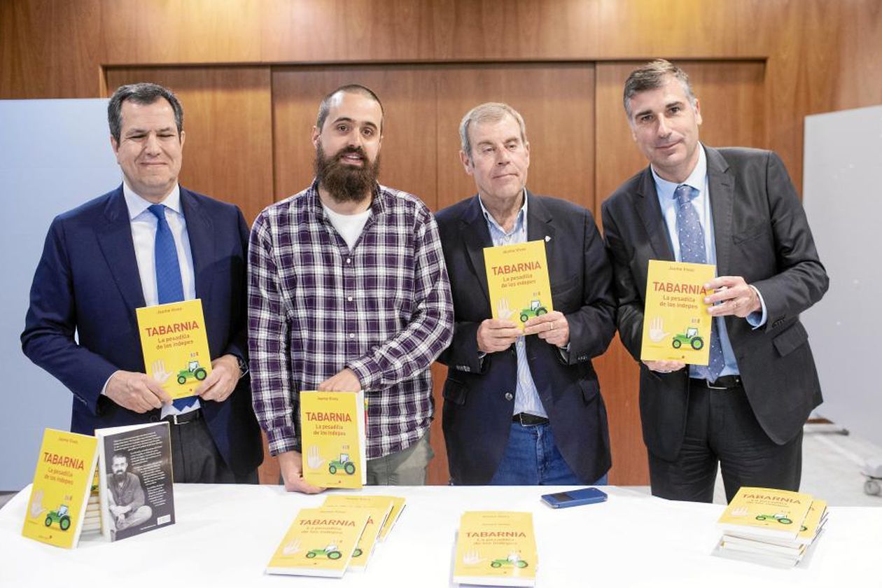 Álex Rosal, Jaume Vives, Tomás Guasch y Joan López Alegre, en la presentación de Tabarnia